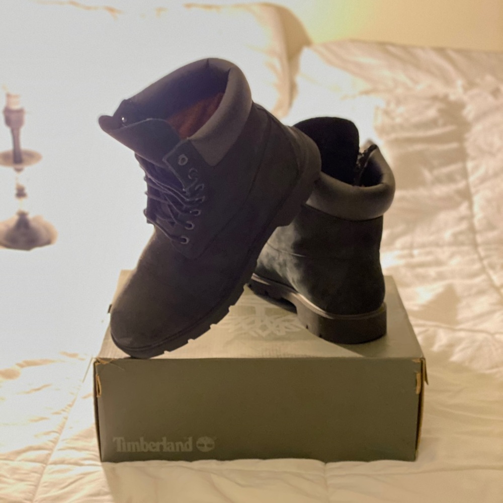 Timberland Boots - Picture 3 of 5